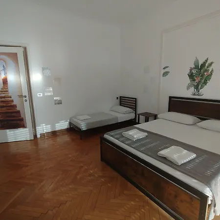 Dock Bay ترييستي