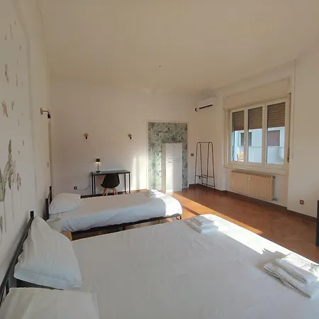 Dock Bay Apartment